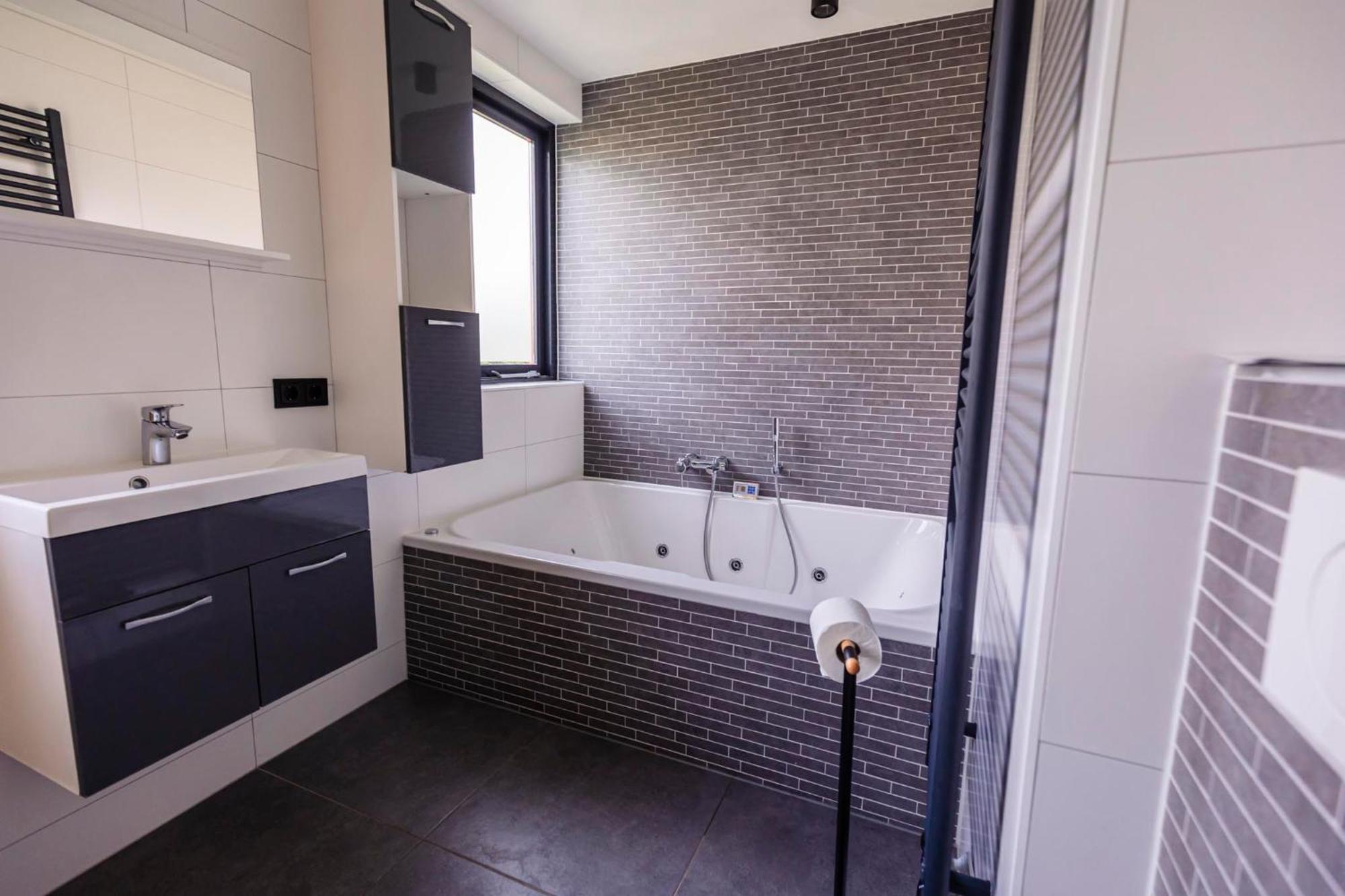 Vakantiepark 'T Broeckhuys Otel Ewijk Oda fotoğraf